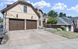 5230 Senger LN, Eugene, OR 97405