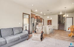 5537 E Brennan Dr, Sioux Falls, SD 57110