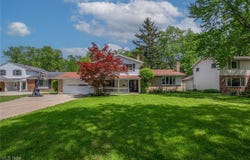 6221 Brighton Drive, North Olmsted, OH 44070