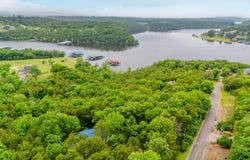 22194 Air Park Drive, Golden, MO 65658