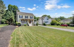 26 Mackenzie Rd, Hampton Boro, NJ 08827-3003