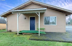 907 NE 1ST Ave, BattleGround, WA 98604