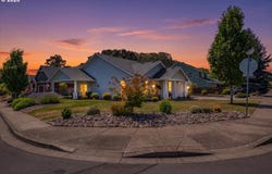 1169 SE ACADEMY St, Dallas, OR 97338
