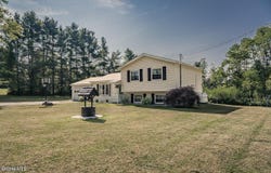 536 McQueen Road, Perth, NY 12010