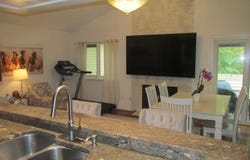204 Yorktown Drive, Halfmoon, NY 12065
