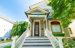 355 Oak Street, Wyandotte, MI 48192