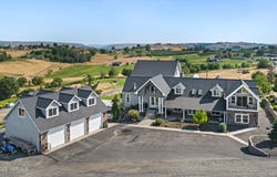 921 Tibbling Rd, Selah, WA 98942