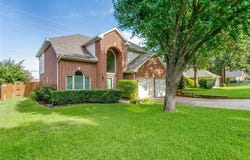 5204 Heatherdale Drive, Grapevine, TX 76051