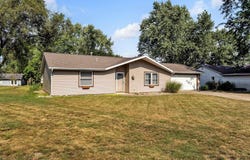 4609 Blue Water Court, Fort Wayne, IN 46804