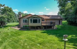 8810 42nd Street N, Lake Elmo, MN 55042