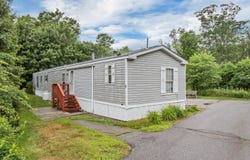 7 Buttonwood Lane, Kittery, ME 03904