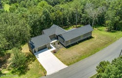 10001 Scenic View Dr, Loudon, TN 37774