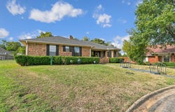 316 Trollinger Street, Whitesboro, TX 76273