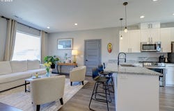 110 SOUTHSHORE AVE, The Dalles, OR 97058