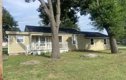 130 S Maple Street, Oologah, OK 74053
