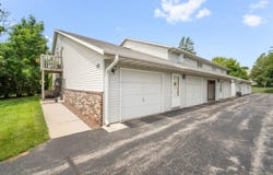 160 S Maple Ave, Slinger, WI 53086