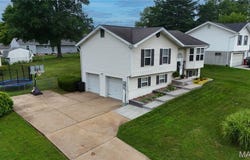 1732 Lewis Lane, MO 63012