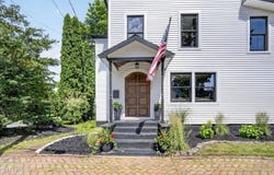 82 Ludlow Street, Saratoga Springs, NY 12866