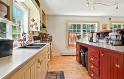 27 Mountain View Road, Leeds, ME 04263