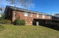 233 Woodland Street, Burkesville, KY 42717