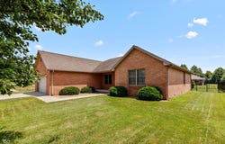 1977 Sophia Lane, Seymour, IN 47274