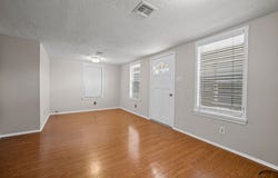 413 E Fulton, Sinton, TX 78387