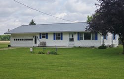 31915 M 60, Leonidas, MI 49066