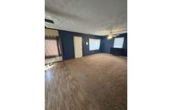 36 broad st, Van Lear, KY 41265