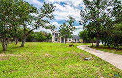 171 Pin Oak Crossing, Elgin, TX 78621