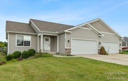 4682-4684 S Shooks Court, Hudsonville, MI 49426