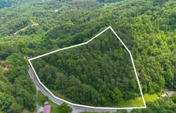 Pine Mountain Road, Pigeon Forge, TN 37862