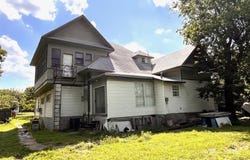 1612 Lagonda Avenue, Fort Worth, TX 76164