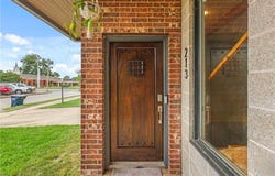 213 North Houston Avenue, Bryan, TX 77803
