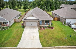 5577 Caden Court, Pace, FL 32571