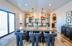 811 S Ibis Street, Aberdeen, SD 57401