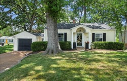 675 Chelsea Avenue, Kirkwood, MO 63122
