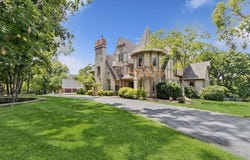 8320 Maplewood Lane, Lenexa, KS 66215