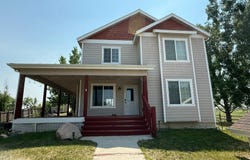 2828 3rd ST NW, Sidney, MT 59270