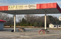 13129 NC Highway 242, Elizabethtown, NC 28337