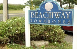 4 Beachway Avenue, Keansburg, NJ 07734
