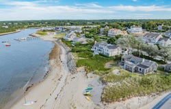 40 Harbor Road, East Dennis, MA 02641