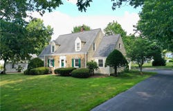 200 E Washington Blvd, Grove City Boro, PA 16127
