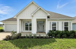 3380 Southwind Dr, Gulf Breeze, FL 32563