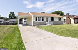 326 HILLCREST LANE, BLACKWOOD, NJ 08012