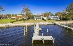 400 South Avenue, Oriental, NC 28571