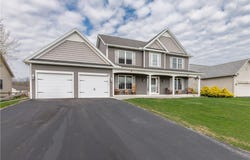 180 Emery Run, Greece, NY 14612