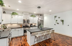 8826 SW SPRUCE ST, Portland, OR 97223