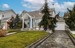 1053 Lydia Drive, Franklin Square, NY 11010