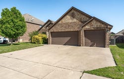 4248 Leeds Drive, Crowley, TX 76036