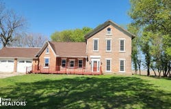 1950 River Road, Forest City, IA 50436